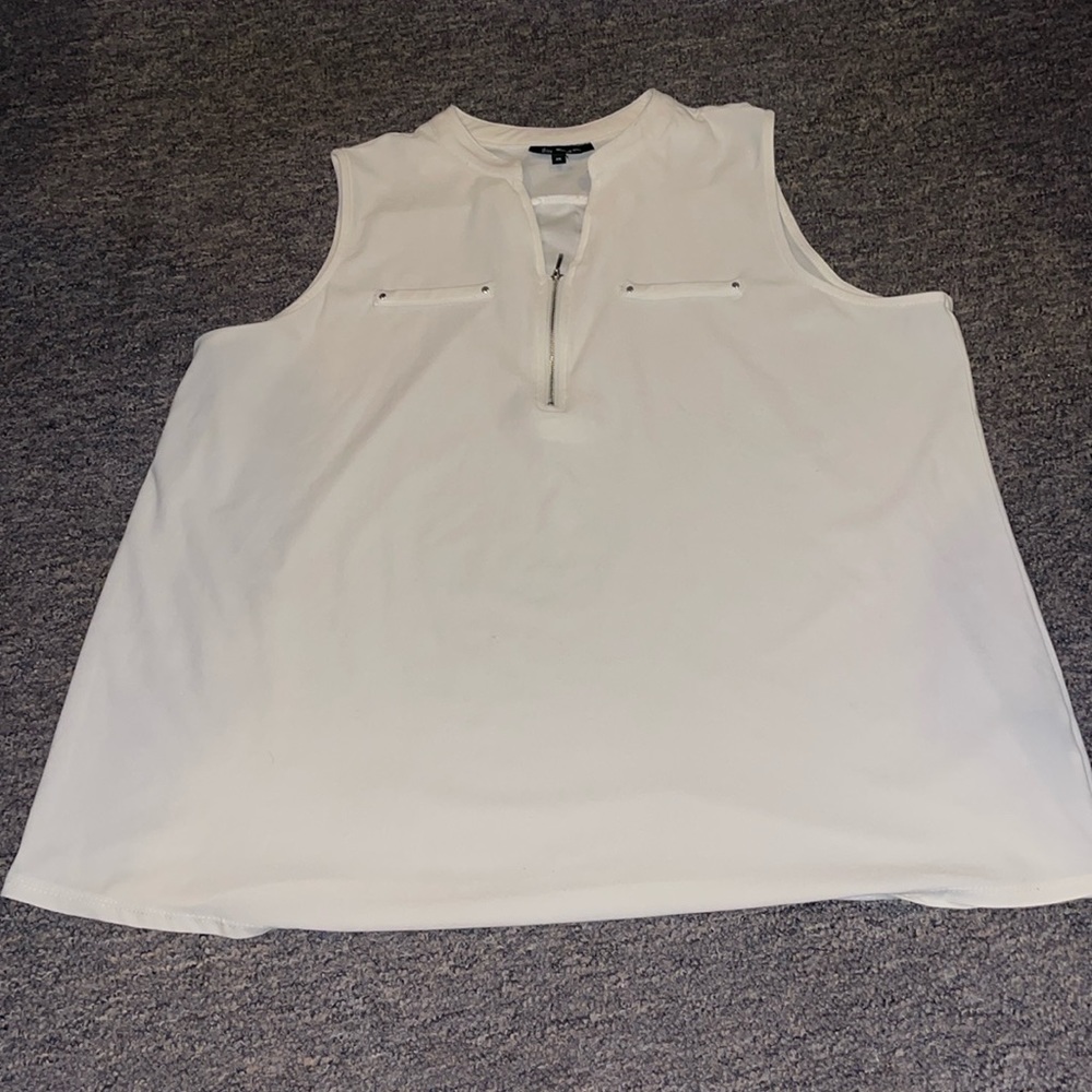 2x Lily Morgan tank